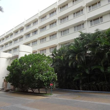 Ellaa Hotel Gachibowli Hyderabad Ngoại thất bức ảnh