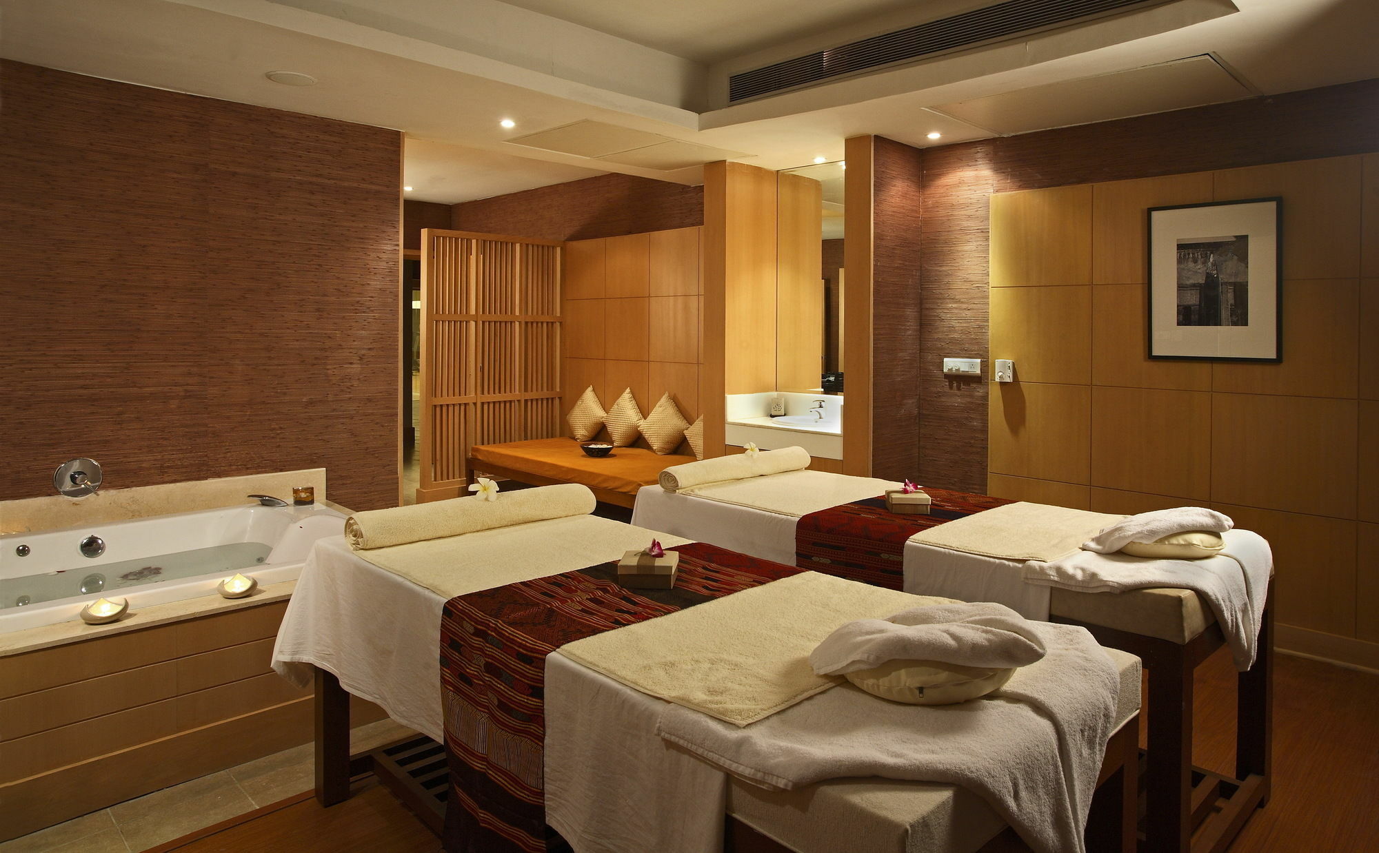 Ellaa Hotel Gachibowli Hyderabad Ngoại thất bức ảnh